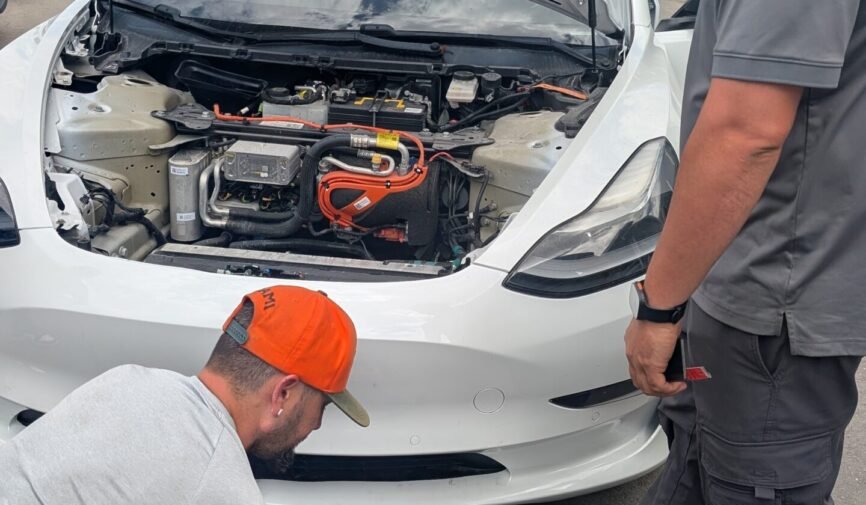 Reparación de autos.jpg Reparación de autos